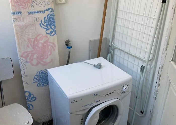 Charming Flat Old Vinohrady 公寓